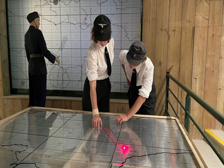 Festivités sur la Station Radar 44 